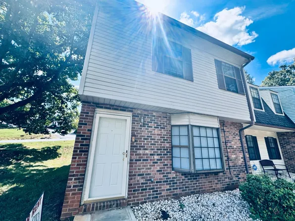 30 Beacon Ct, Lynchburg, VA 24502