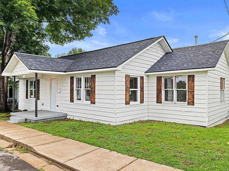 112 Gallaher Blvd — Photo 16