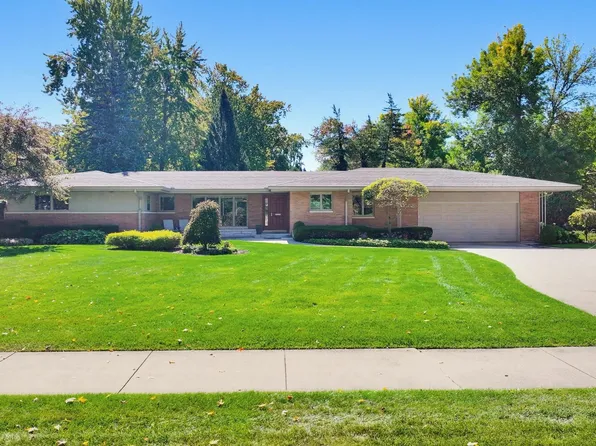 2200 Groveland Rd, Bay City, MI 48708