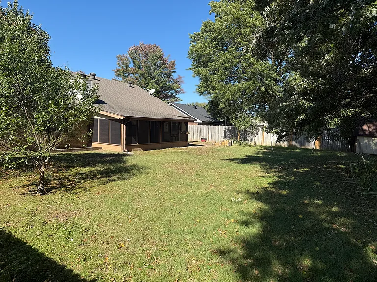 903 N Cardinal Dr — Photo 22