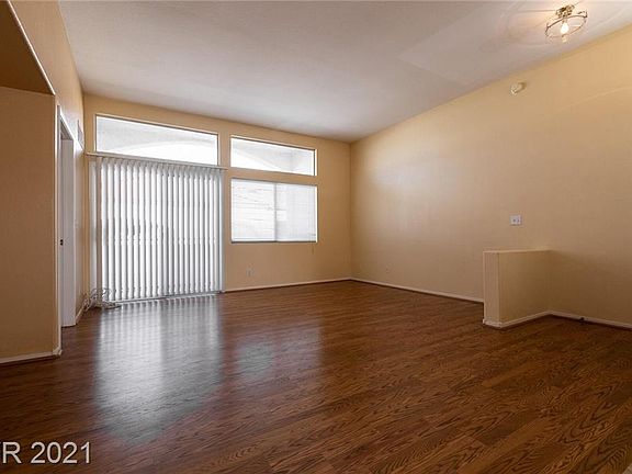 5th image of 3125 N Buffalo Dr Unit 2122