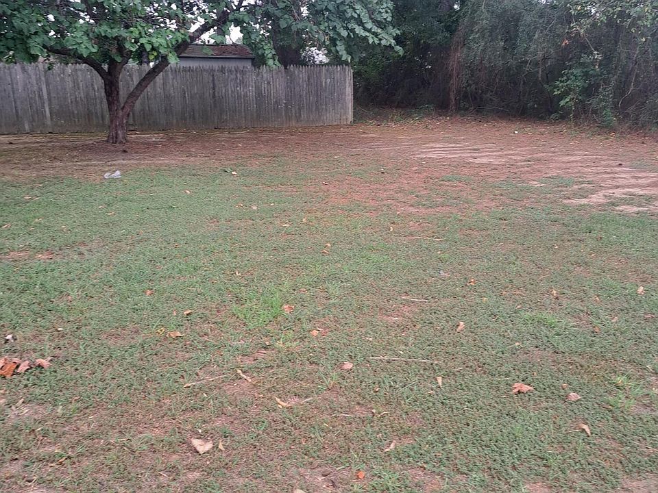 2nd image of 48 Regency Dr