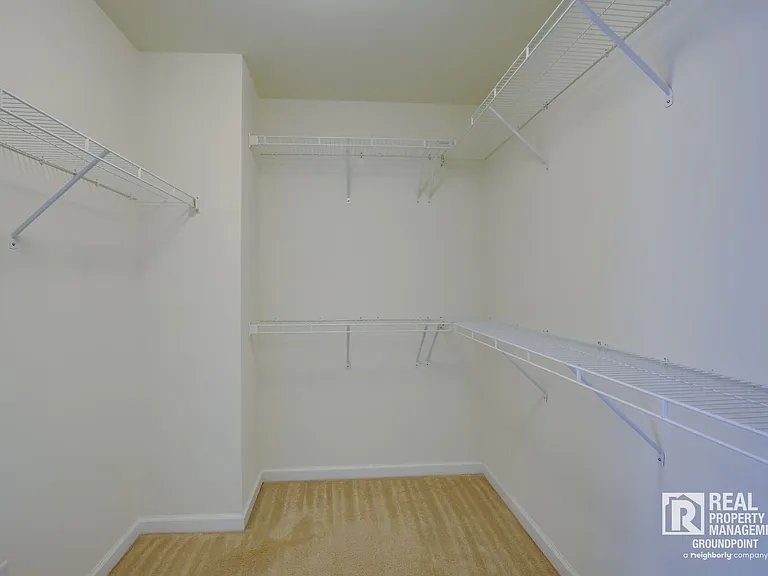 104 Elliot Creek Ln — Photo 16