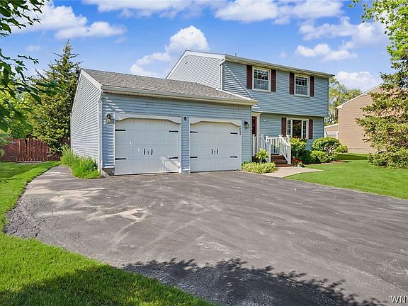 2nd image of 8 Vermont Pl