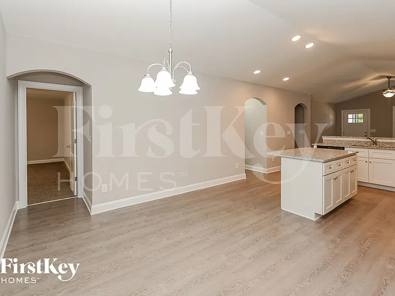 614 Forest Ridge Rd — Photo 6
