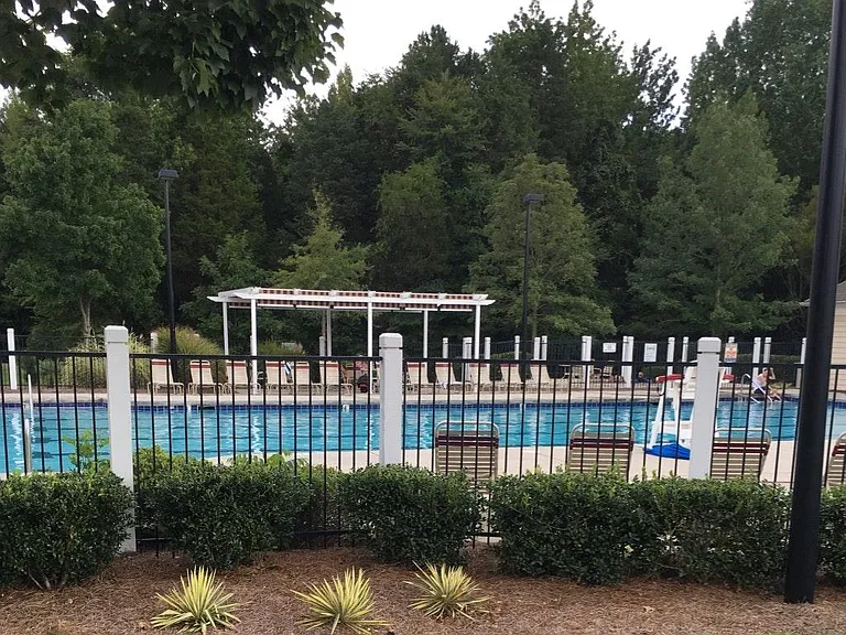 Community pool