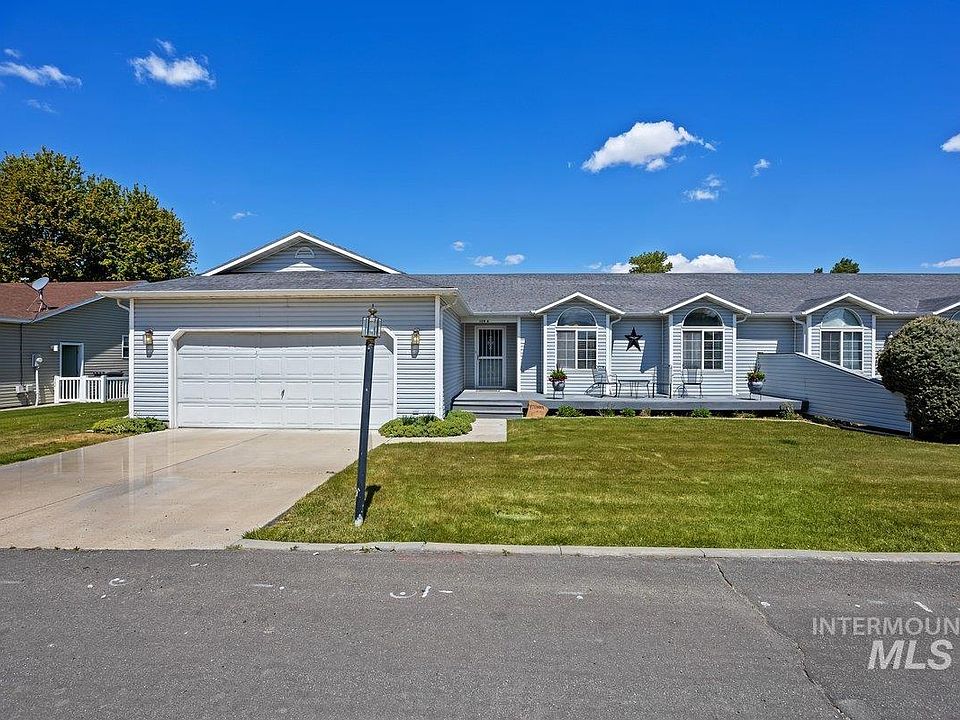 1st image of 124A Seminole Cir