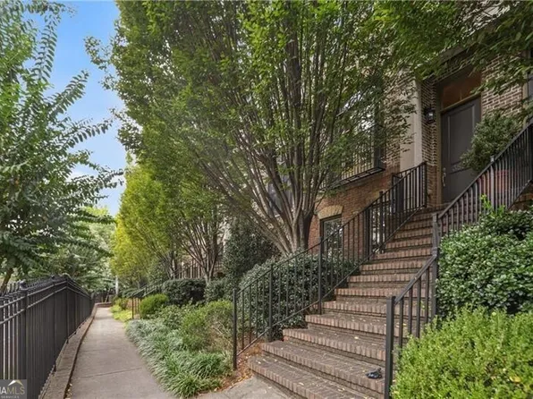 3552 Roswell Rd NW, Atlanta, GA 30305