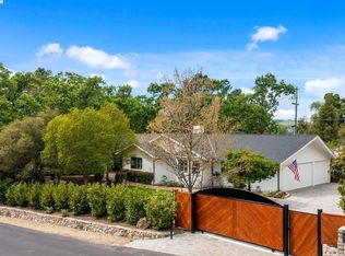 24 Crest Estate Dr, Alamo, CA 94507