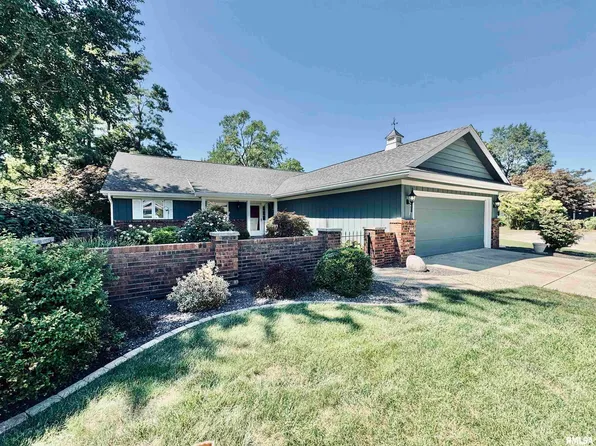 512 W Woodridge Ln, Peoria, IL 61614