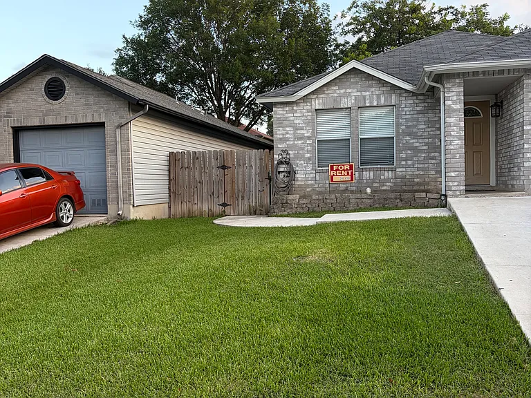 9838 Jenson Point — Photo 2