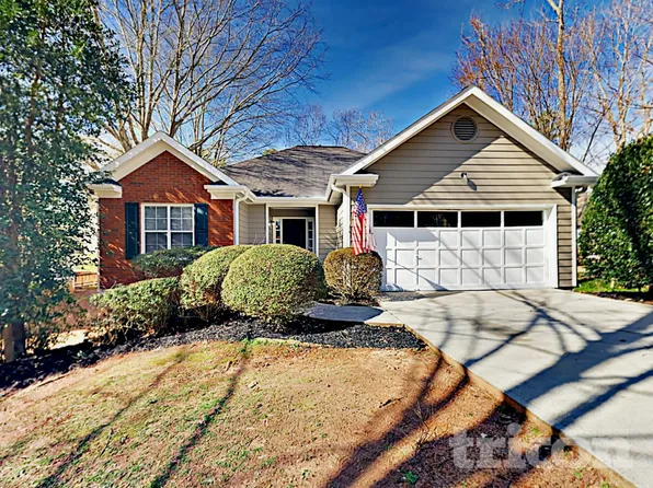 547 Horseshoe Cir, Stockbridge, GA 30281