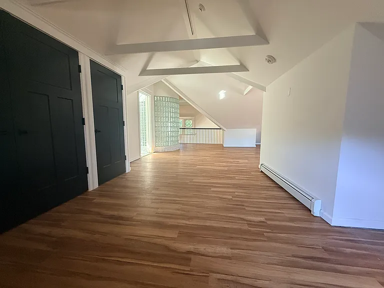 3rd floor primary bedroom