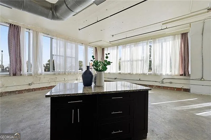 505 Whitehall St SW APT 200 photo 1
