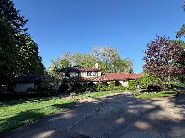 1885 Tiverton Rd