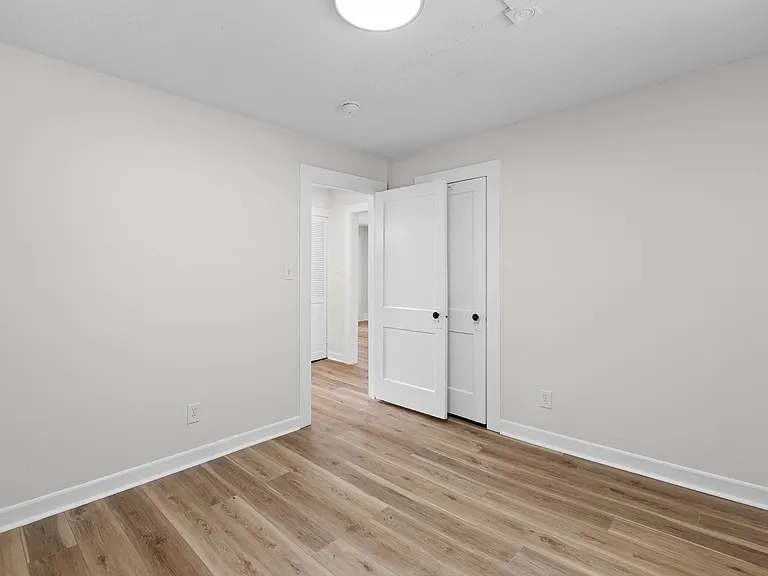 3311 Arlington Dr — Photo 5