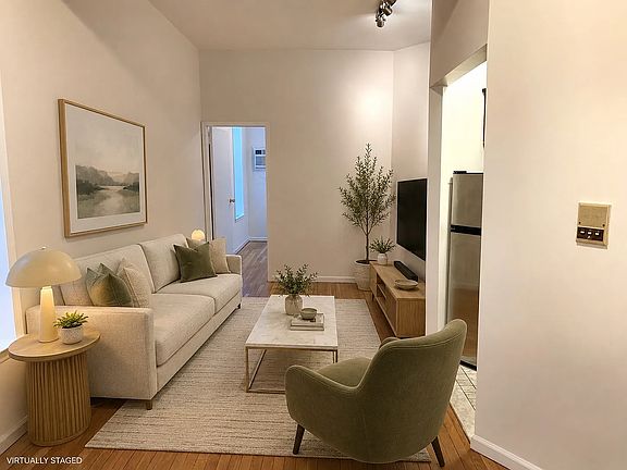 3rd image of 101 W 86th St APT 2E