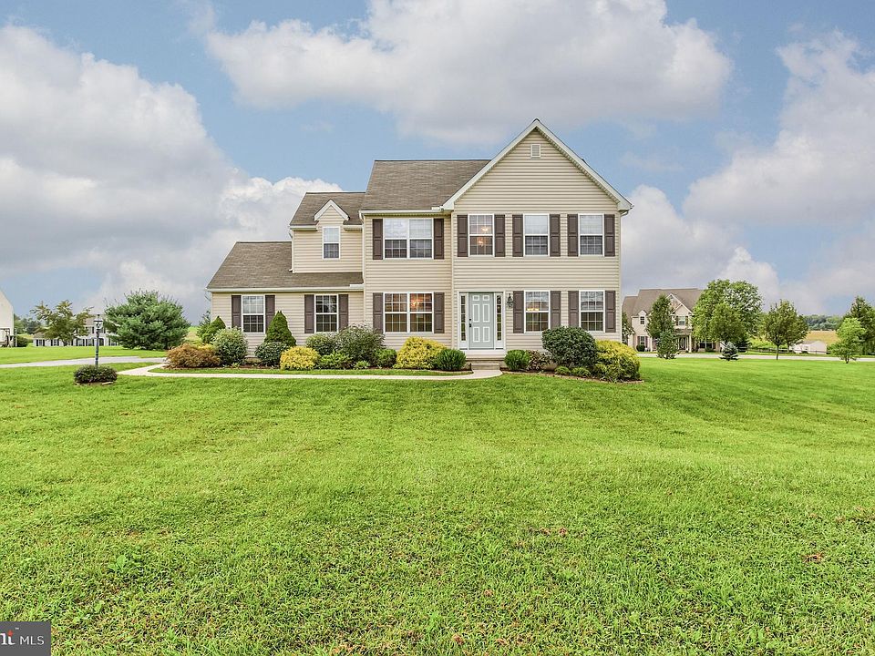 1st image of 112 Buttercup Dr