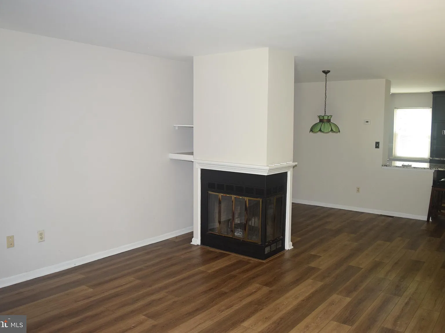 3 bed, 2.5 bath, 2028 sqft, $2,950 — Photo 3