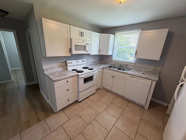 171 Vulco Dr #B — Photo 8