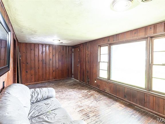 4th image of 1701 Pearson St