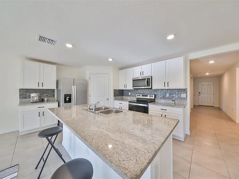 16782 Carlton Pond St — Photo 14