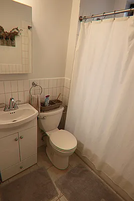 Rented by PMG Real Estate  | media 43