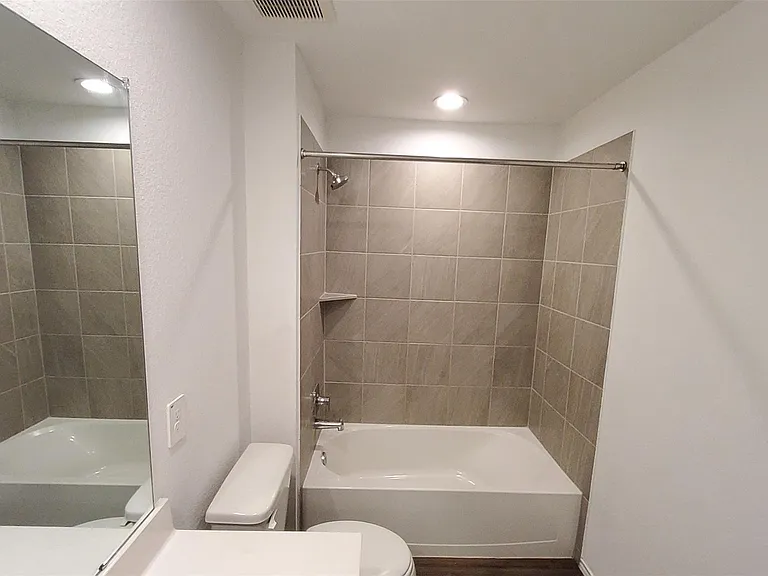 4901 Blue Beetle Ridge Dr — Photo 31