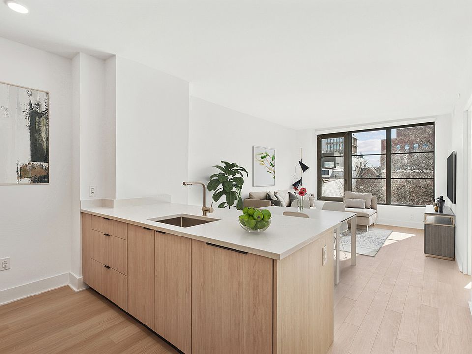 1st image of 499 President St #333