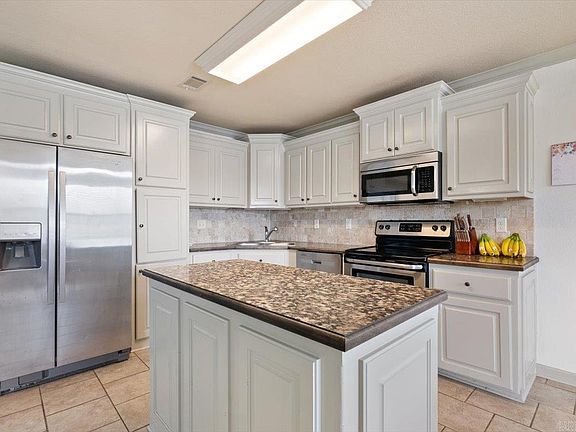 5th image of 34 Cottonwood Ln
