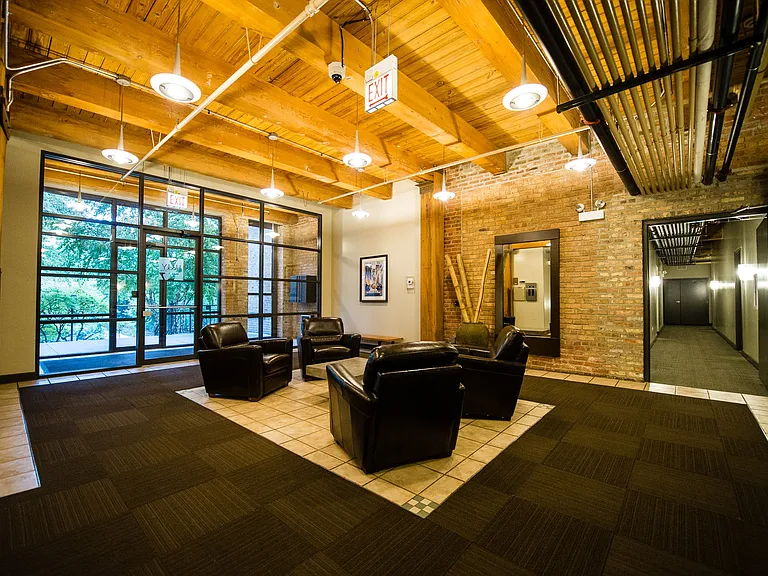 1330 W Monroe St #204 — Photo 36
