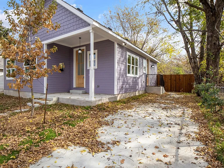 2626 Burger Ave — Photo 8