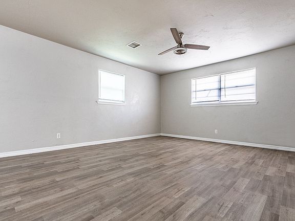 3rd image of 617 Queensboro Pl