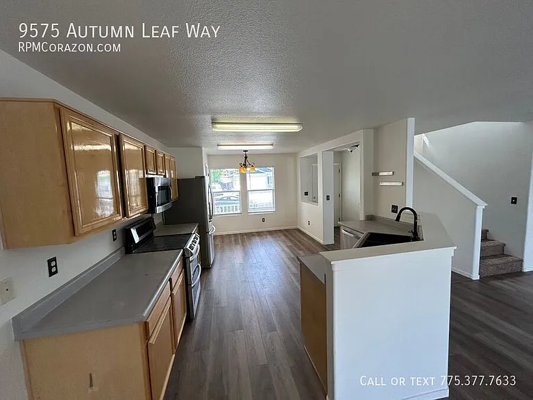 9575 Autumn Leaf Way — Photo 4