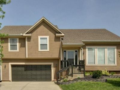 652 S Woodson Ln, Gardner, KS, 66030
