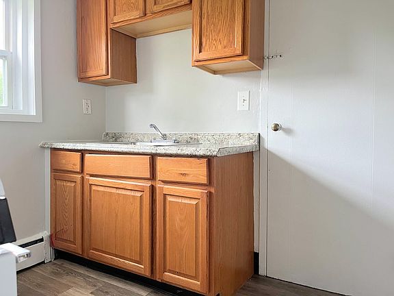 4th image of 56 Linda Dr APT 3