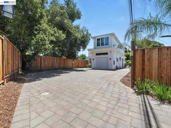 2004 Cherrystone Dr, San Jose, CA 95128