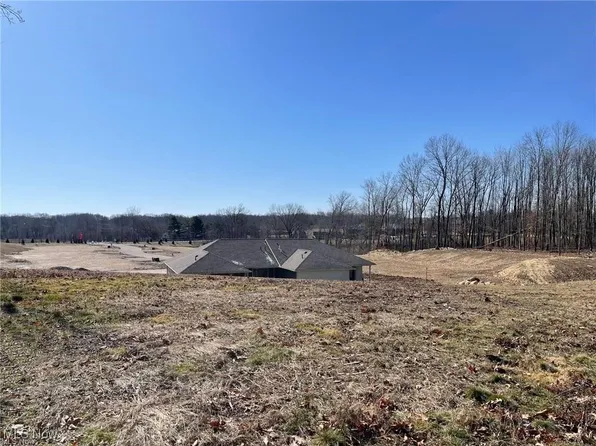 1817 Wildridge Dr NW, Massillon, OH 44646