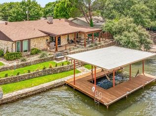 422 Granada Calle Ct, Granbury, TX 76049
