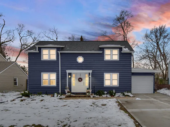 523 N Cedar Rd, New Lenox, IL 60451