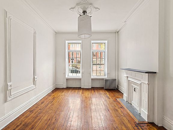 2nd image of 323 15th St