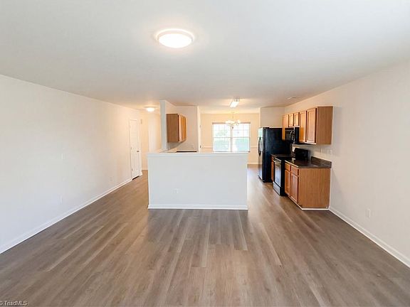 3rd image of 4478 Vernon Farms Blvd