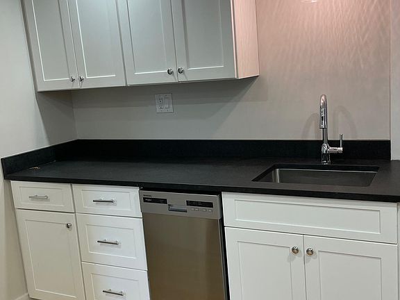 5th image of 29 High St APT 3