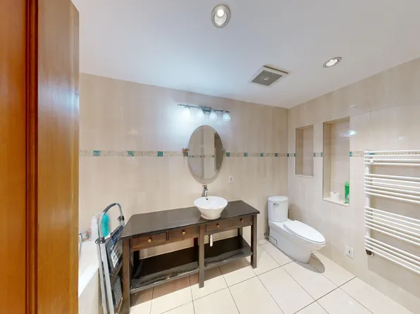 60-96 69th Avenue image 7 of 15