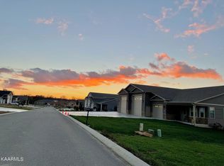 439 Holly Tree Dr, Crossville, TN 38555