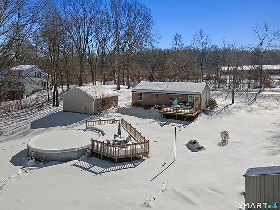 3rd image of 95 Underwood Road