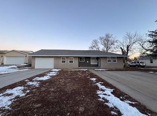 405 W Walnut St, Lexington, NE 68850