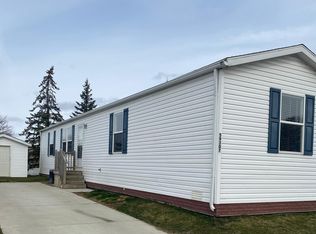 59307 Cary Ln, New Haven, MI 48048