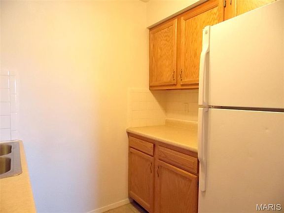 5th image of 18 N 44th St APT 7