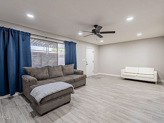 4th image of 7126 N 19TH Avenue #249